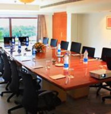 фото отеля Sitara Luxury Hotel