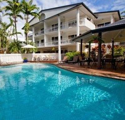 фото отеля Latitude 16 Port Douglas Coral Apartments