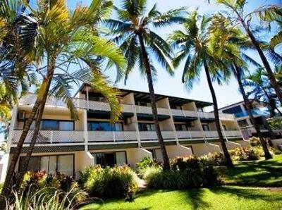 фото отеля Latitude 16 Port Douglas Coral Apartments