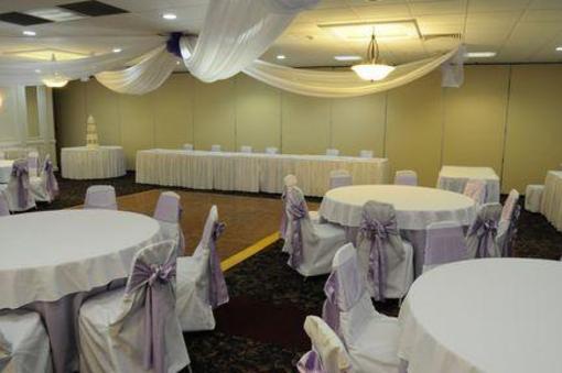 фото отеля Holiday Inn Dayton Northwest