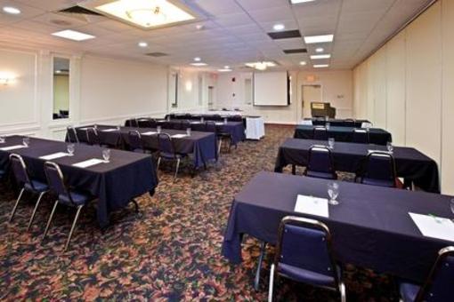 фото отеля Holiday Inn Dayton Northwest