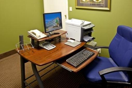 фото отеля Holiday Inn Dayton Northwest