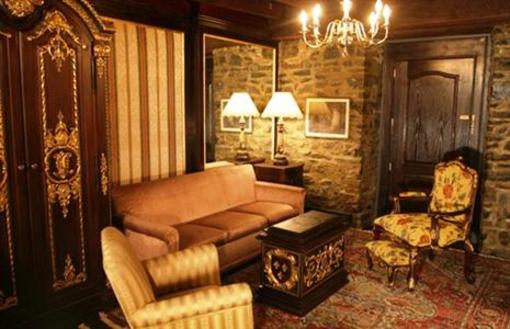фото отеля Pierre du Calvet Hotel Montreal