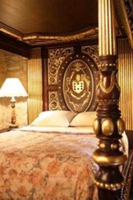 фото отеля Pierre du Calvet Hotel Montreal