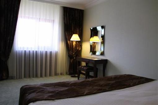 фото отеля Asrin Park Hotel
