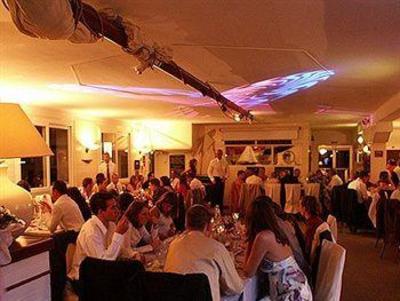 фото отеля Hotel Le Relais Des Iles Coudeville-sur-Mer