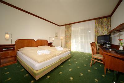фото отеля Hotel am Badersee