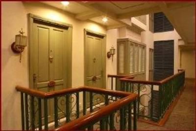 фото отеля Saladaeng Colonnade Serviced Apartment Bangkok