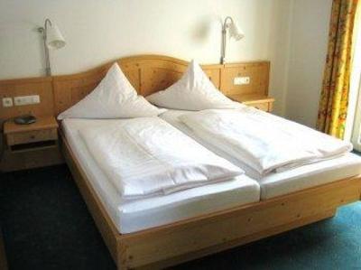 фото отеля Alpenhotel Garni Ferienwohnungen Weiherbach Berchtesgaden
