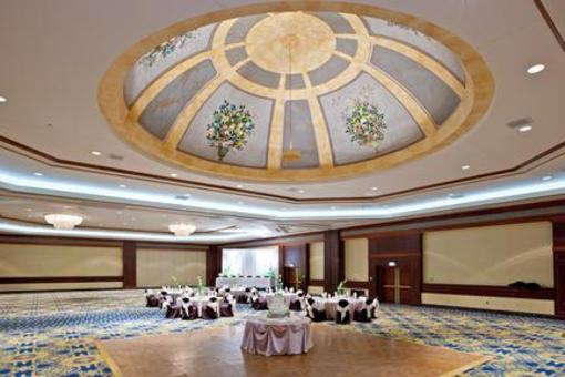 фото отеля Crowne Plaza Springfield