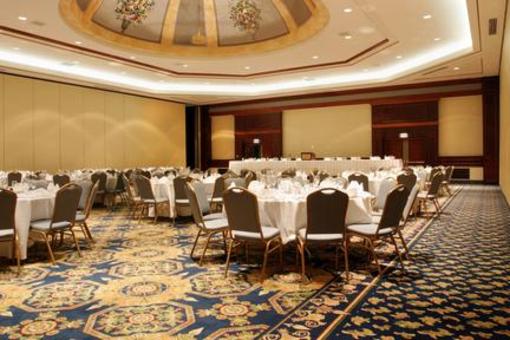 фото отеля Crowne Plaza Springfield