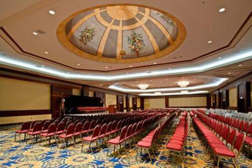 фото отеля Crowne Plaza Springfield