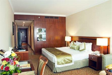 фото отеля Ramee Royal Hotel
