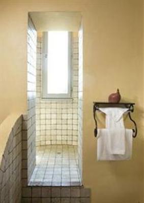 фото отеля Hostellerie Chateau des Fines Roches