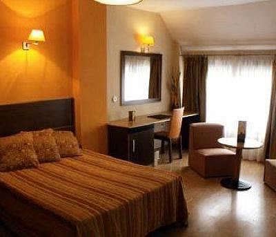 фото отеля Hotel Plaza Alaquas