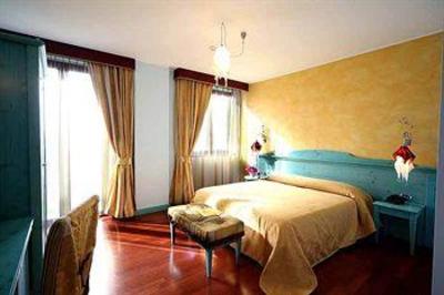 фото отеля Hotel Residence Montelago Ternate