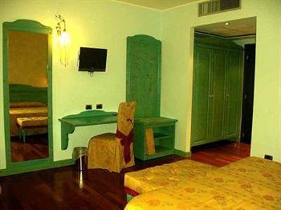 фото отеля Hotel Residence Montelago Ternate