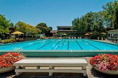 фото отеля BEST WESTERN PLUS Corte Madera Inn