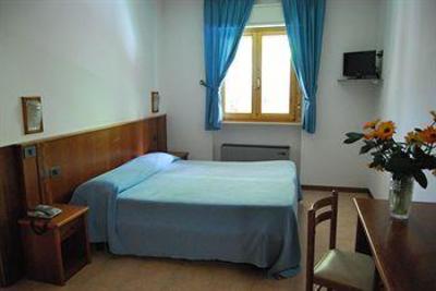 фото отеля Villaggio Albergo Il Gabbiano Passignano sul Trasimeno