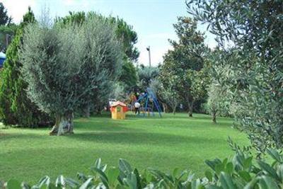 фото отеля Villaggio Albergo Il Gabbiano Passignano sul Trasimeno