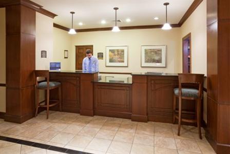 фото отеля Staybridge Suites Milwaukee West Oconomowoc