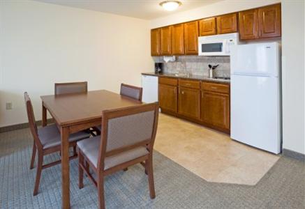 фото отеля Staybridge Suites Milwaukee West Oconomowoc