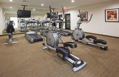 фото отеля Staybridge Suites Milwaukee West Oconomowoc