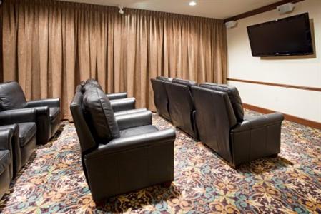 фото отеля Staybridge Suites Milwaukee West Oconomowoc
