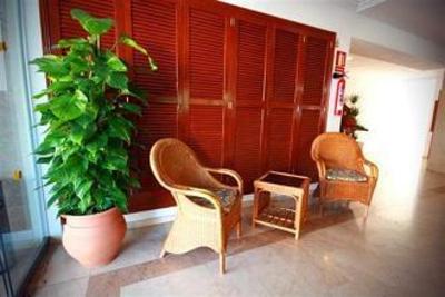 фото отеля Magic Aparthotel El Lago