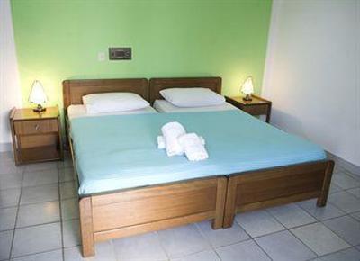 фото отеля Theo Bungalows