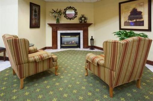 фото отеля Holiday Inn Express Hotel & Suites Rapid City