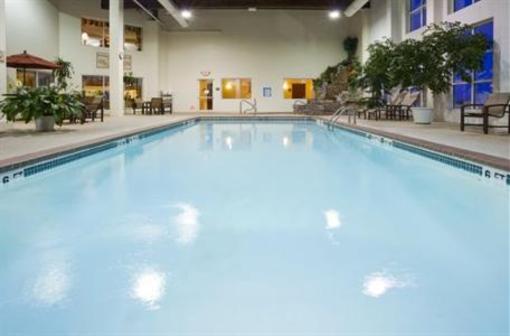 фото отеля Holiday Inn Express Hotel & Suites Rapid City