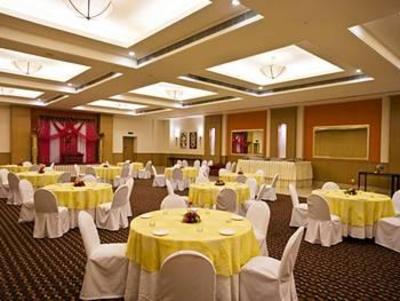 фото отеля Lemon Tree Hotel, East Delhi Mall, Kaushambi