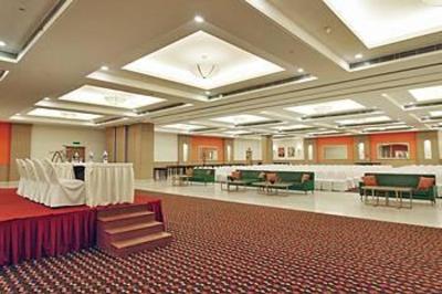 фото отеля Lemon Tree Hotel, East Delhi Mall, Kaushambi