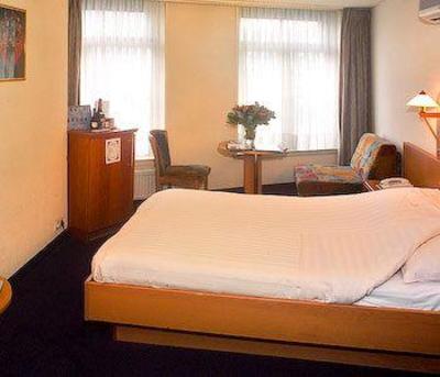 фото отеля Hotel Multatuli