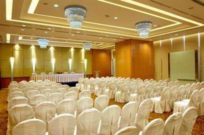 фото отеля Grand Swiss-Belhotel Medan