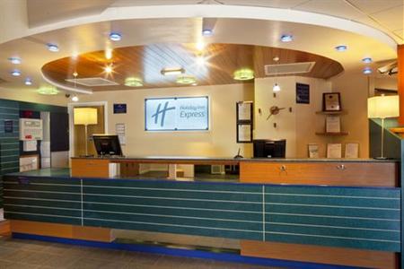 фото отеля Holiday Inn Express London-Wimbledon-South