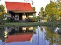 Forest Edge Nature-lovers' Retreat