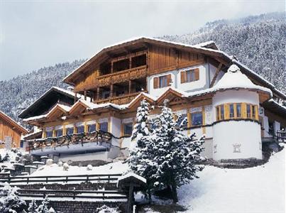 фото отеля Hotel Ladinia Pozza di Fassa