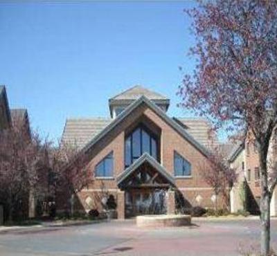 фото отеля Hawthorn Suites Executive Village