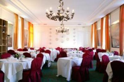 фото отеля BEST WESTERN Moffett Road Inn