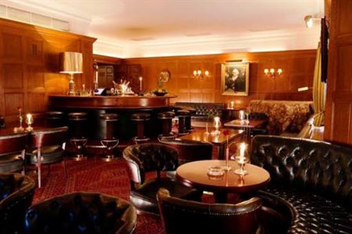 фото отеля Schlosshotel Kronberg