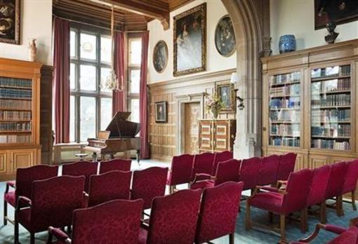 фото отеля Schlosshotel Kronberg