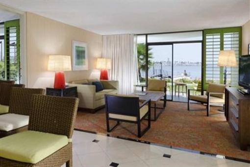 фото отеля Hotel Maya Long Beach