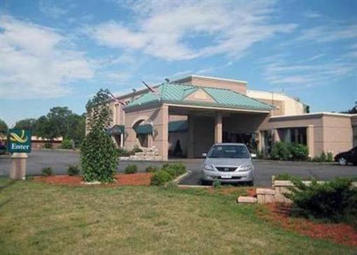 фото отеля Quality Inn & Suites Brantford