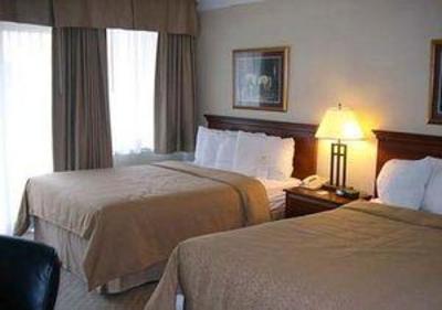 фото отеля Quality Inn & Suites Brantford