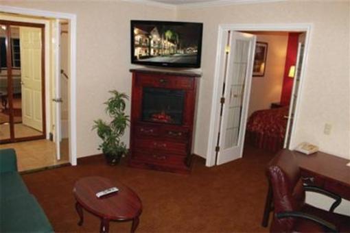 фото отеля Dynasty Suites Redlands