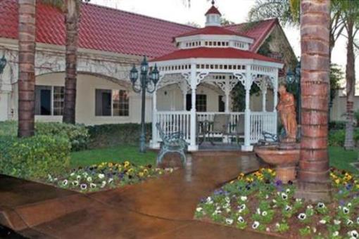 фото отеля Dynasty Suites Redlands