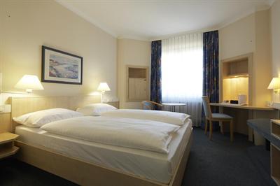 фото отеля Intercityhotel Kassel