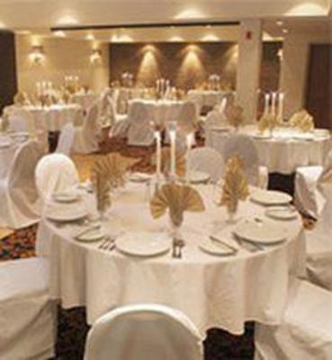 фото отеля BEST WESTERN PLUS Montreal Airport Hotel